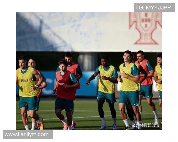 过人一条龙技惊四座的足球巨星揭秘：从默默无闻到世界瞩目之路